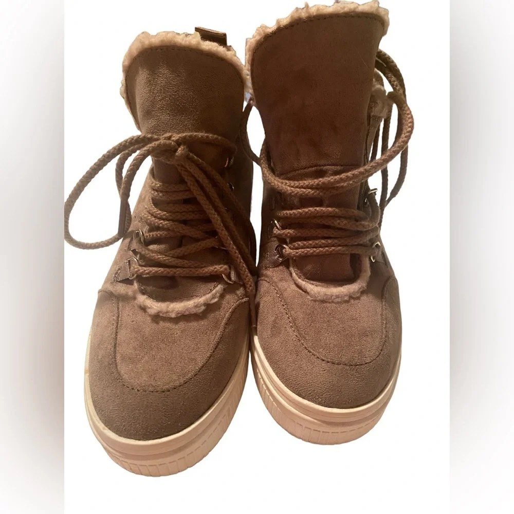 Platform Hightops - Picture 3 of 9